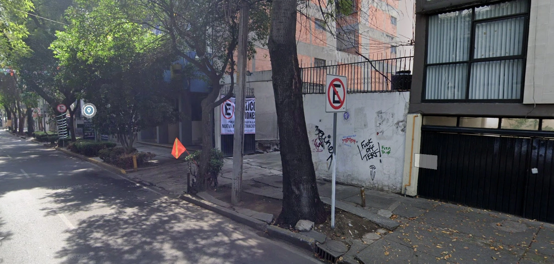 Penciones Y Estacionamiento En Calle Quer�taro 38, Roma Nte., Cuauht�moc, 06700 Ciudad de M�xico, CDMX