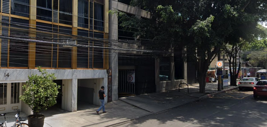 Penciones Y Estacionamiento Medellin #16, Roma Nte. 06700 CDMX Penciones Y Estacionamiento Medellin #16, Roma Nte. 06700 CDMX